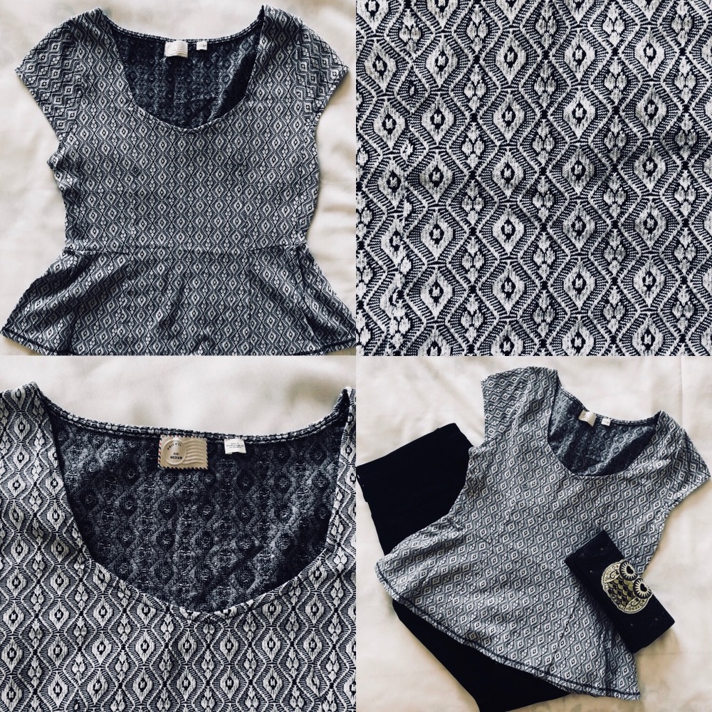 Pretty Anthropologie peplum top 🥂